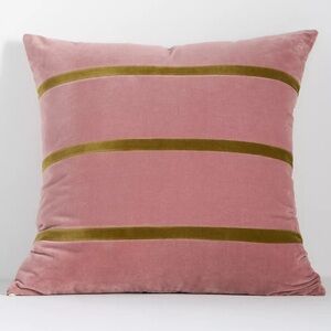 Anthropologie Christina Lundsteen Gemma Cushion Cover / NWT (discontinued color)